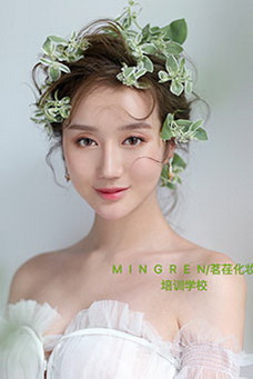 实用简约造型